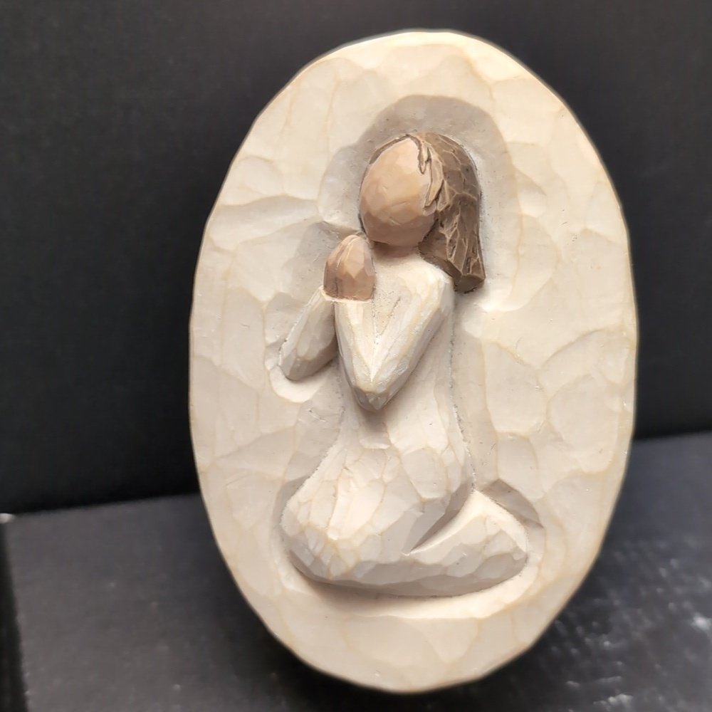 Willow Tree 2003 Angel of Prayer Figurine Trinket/Keepsake Box By Susan Lordi.